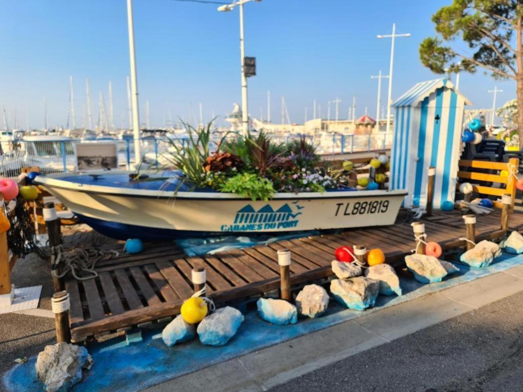 Appartement Meuble Bord De Mer Fos Sur Mer Fos-sur-Mer Eksteriør billede
