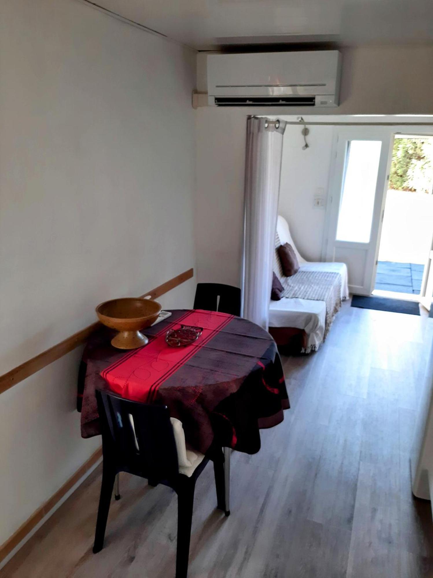 Appartement Meuble Bord De Mer Fos Sur Mer Fos-sur-Mer Eksteriør billede